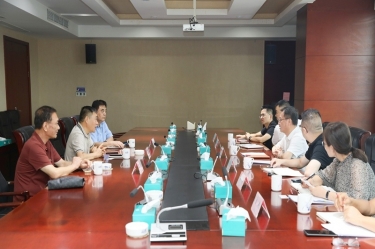 江山市委副書記、市長(zhǎng)徐明峰率隊(duì)赴景興紙業(yè)調(diào)研